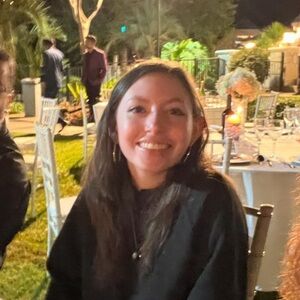Meet your Posher, Eva r